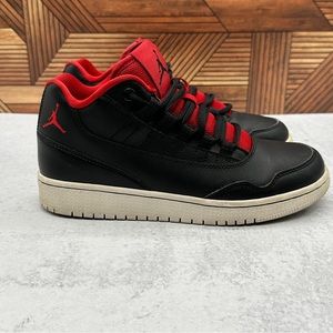 Jordan Executive Low 833914 001 Black Gym Red 5 Youth 6.5/7 Woman's